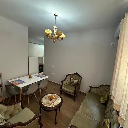 Family Apartment *